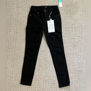 Black 1822 Denim Ankle Skinny Jeans